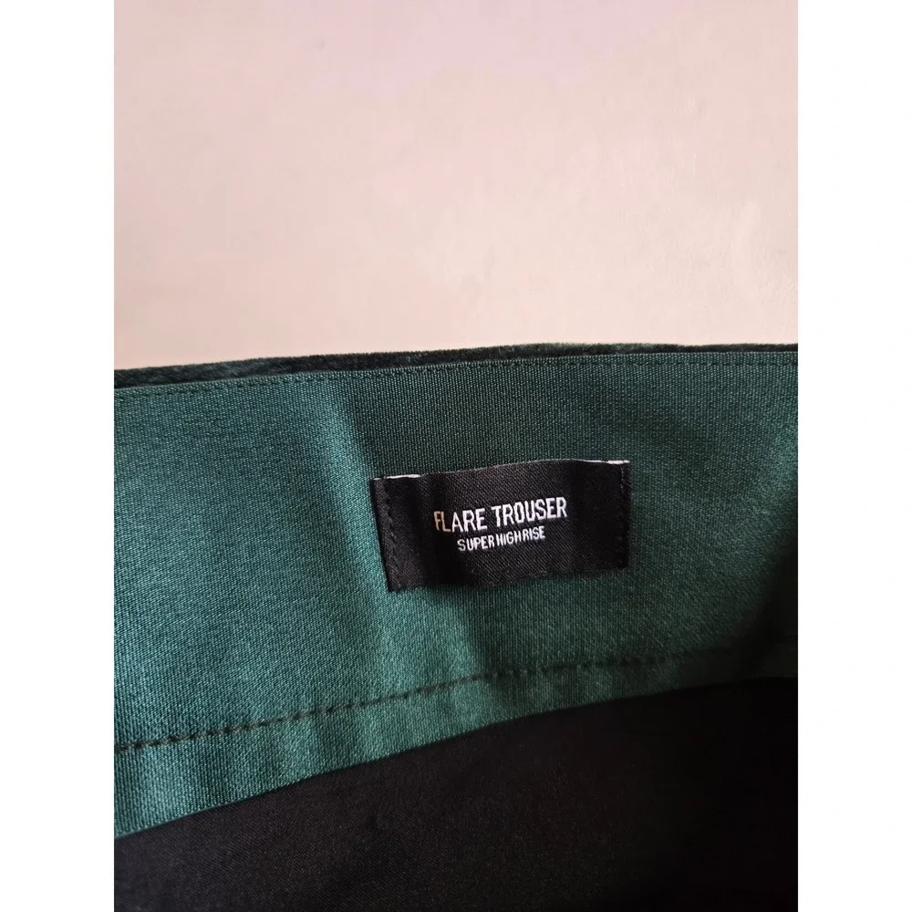 Express Emerald Green Velvet Flare Trouser Pants 10R Holiday Party Glam Retro